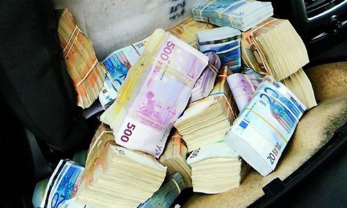 Sınırdan 500 Bin Euro Geçirmek İsteyen Türk Tutuklandı