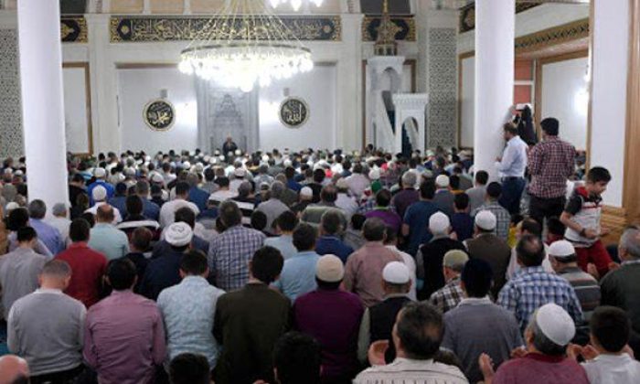 Türkiye`de Camilerin Açılış Tarihi Belli Oldu