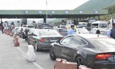 Kosovalılar Bugün Arnavutluk’a Akın Etti