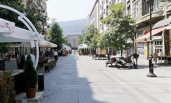 Makedonya`da Yeniden Sokağa Çıkma Yasağı