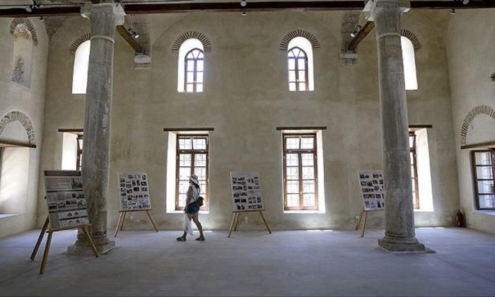 Atina`da Camileri Sergi Salonu ve Müzeye Çeviriyorlar