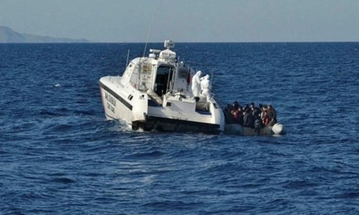 Çanakkale Açıklarında 125 Sığınmacı Kurtarıldı