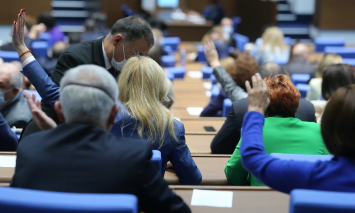 Bulgaristan`da Düzensiz Yolcu Taşımacılığı Cezalandırılacak