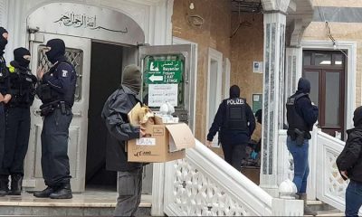 Avrupa’da Camiye Irkçı Polis Baskını