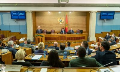 Karadağ’da Yeni Hükümet Güvenoyu Aldı