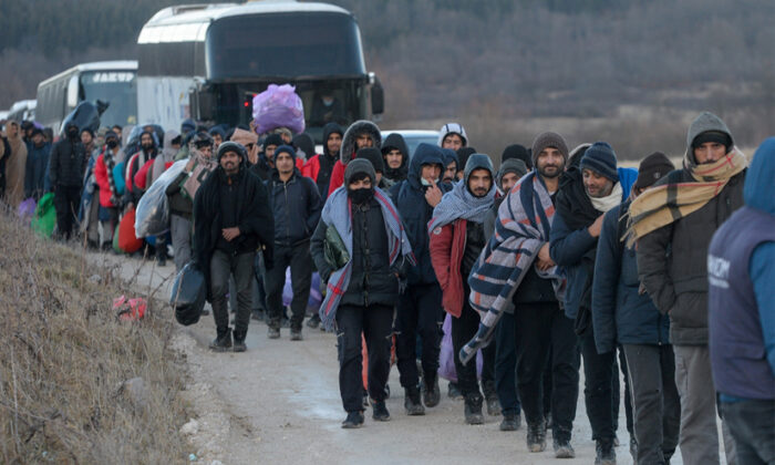 Bosna Hersek’teki “Lipa” Göçmen Kampı Boşaltıldı