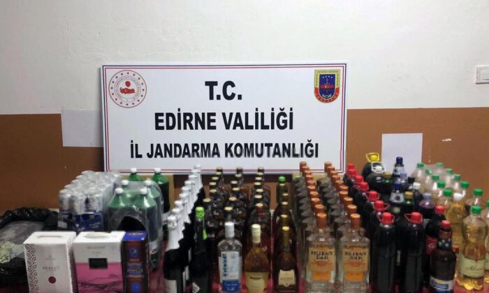 Bulgaristan Sınırında 155 Litre Kaçak İçki Ele Geçirildi