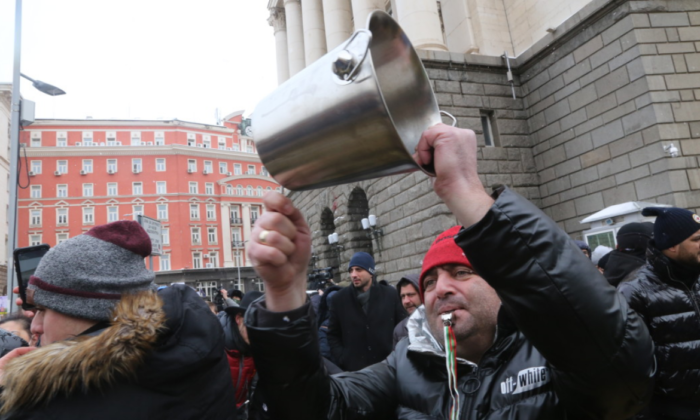 Bulgaristan`da İşletme Sahiplerinden Protesto