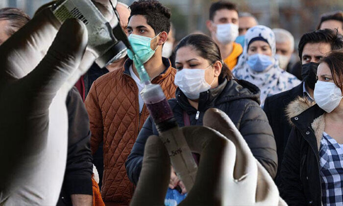 Türkiye’nin ‘Aşı İkna Timleri’ Dünya Basınında