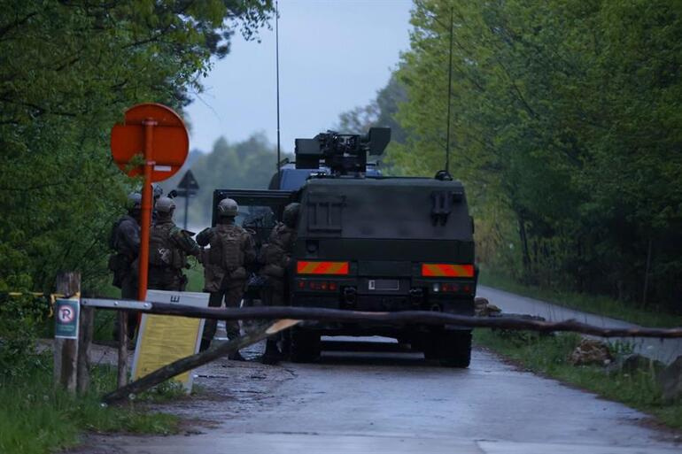 Son dakika haberler... Belçikada büyük panik: Aşırı sağcı asker ağır silahlarla firar etti