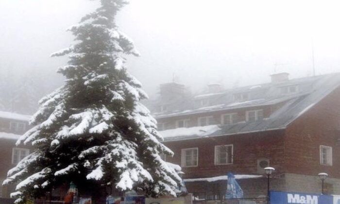 Bulgaristan`da Sezonun İlk Karı Vitoşa’ya Düştü