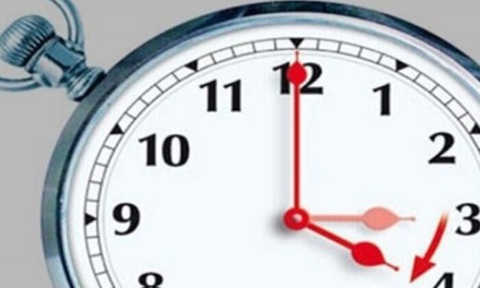 Bulgaristan`da Bu Gece Saatler Geri Alınıyor