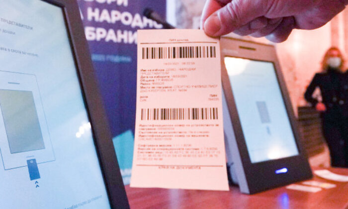 Bulgaristan Seçiminde İlginç Olay..Oy Pusulasını Yuttu