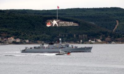 Bulgar Savaş Gemisi , Çanakkale`den Geçti