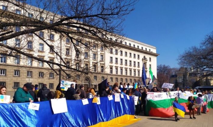 Bulgaristan`da Ukrayna’daki Savaş Protesto Edildi