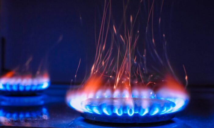 Bulgaristan`da Doğalgaza Yüzde 60 Zam Geliyor