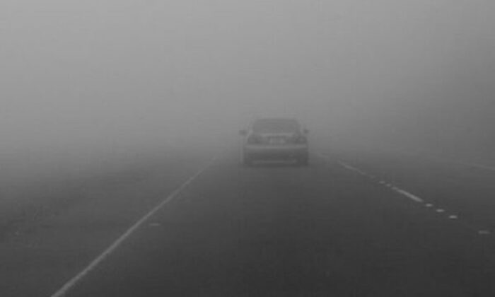 Kosova polisi, yoğun sis nedeniyle sürücülere dikkatli olmaları çağrısında bulundu